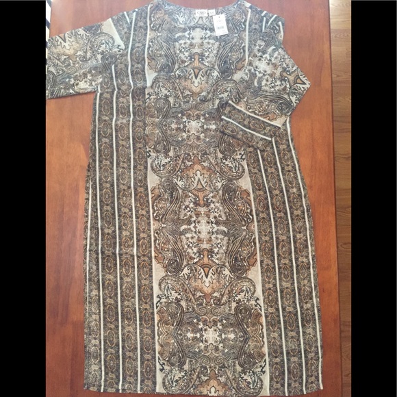 Cato Dresses & Skirts - NWT Cato dress - beautiful pattern!